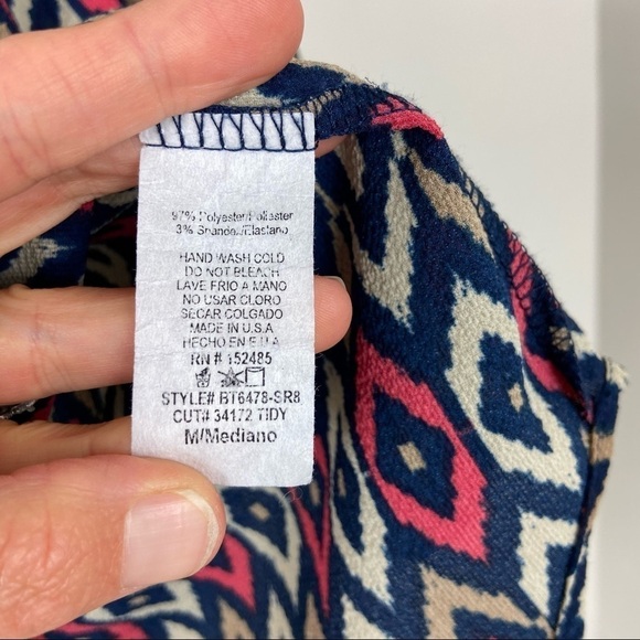 StitchFix PaperMoon Aztec Geometric 3/4 Sleeve Top - Picture 3 of 5